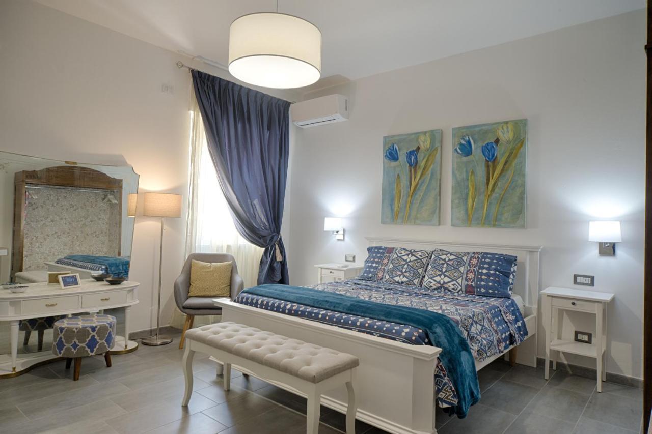 Cozy Guest House Downtown Olbia Buitenkant foto