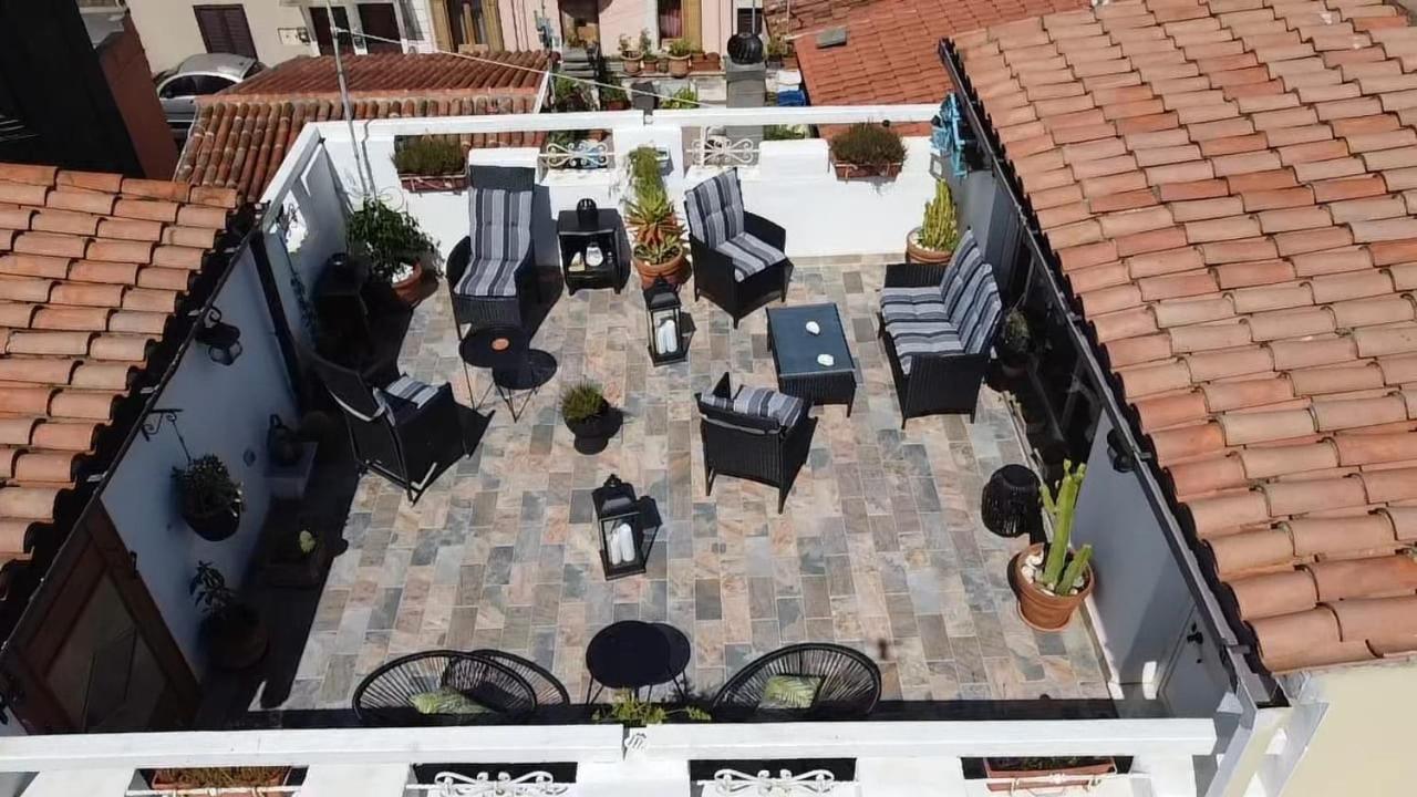 Cozy Guest House Downtown Olbia Buitenkant foto