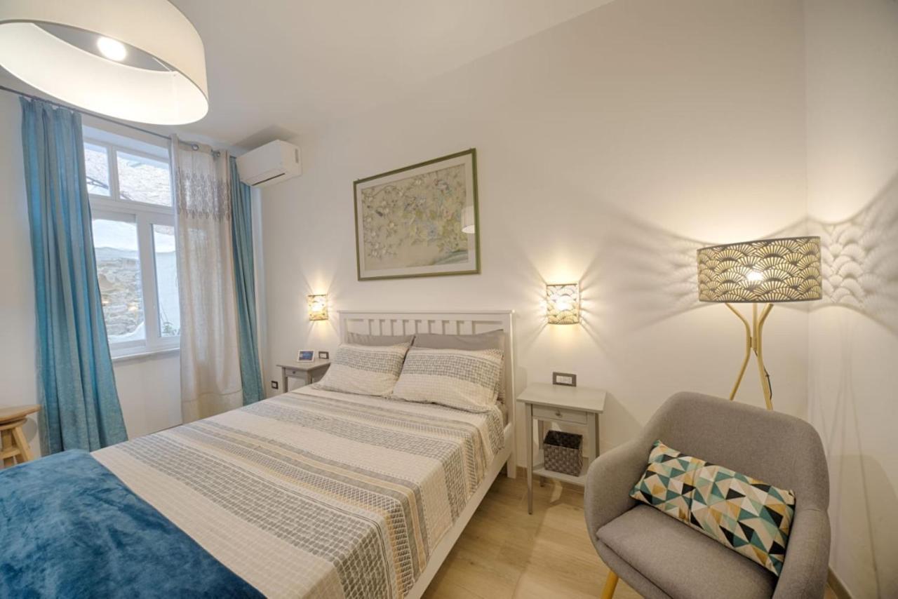 Cozy Guest House Downtown Olbia Buitenkant foto